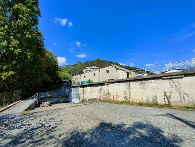 Foto Capannone industriale in Via Don Luigi Sturzo, Galbiate Centro