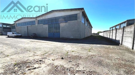 Foto Capannone industriale in VIA IV NOVEMBRE, Vidigulfo di 1400 m²