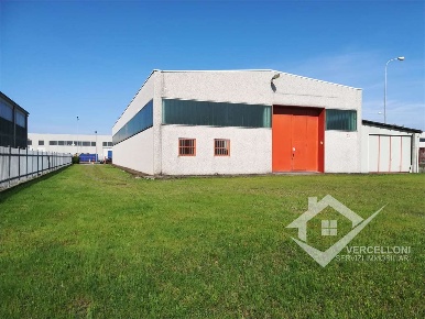 Foto Capannone industriale a Caltignaga di 400 m² con 2 locali in vendita