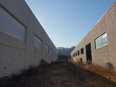 Foto Capannone industriale in via Sivo, Castelletto sopra Ticino Centro