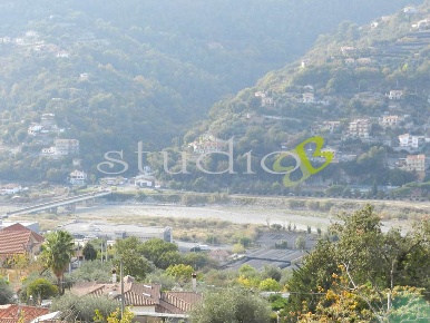 Foto Capannone industriale in Via Braie snc, Camporosso Centro di 850 m²