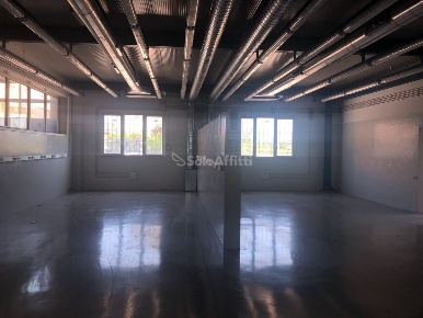 Foto Capannone industriale in Viale Europa, Spoltore Case Splendiani