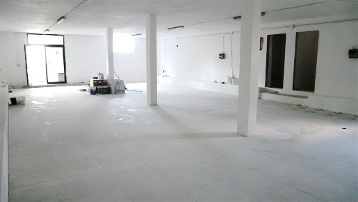 Foto Capannone industriale a Montignoso di 270 m² con 3 locali in affitto