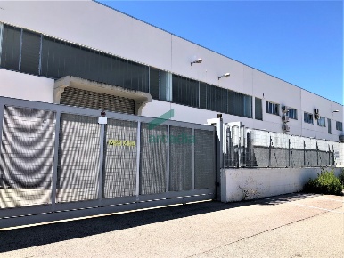 Foto Capannone industriale in Via delle Magnolie 8, Modugno di 716 m²