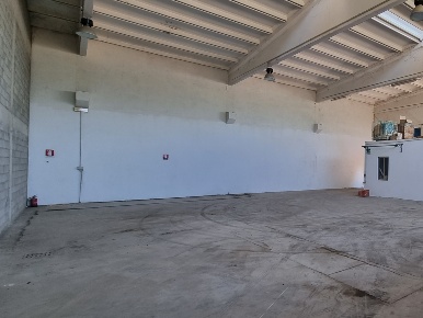 Foto Capannone industriale a Carrara di 300 m² con 3 locali in affitto