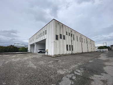 Foto Capannone industriale in via della tecnica, Rovigo Centro Storico