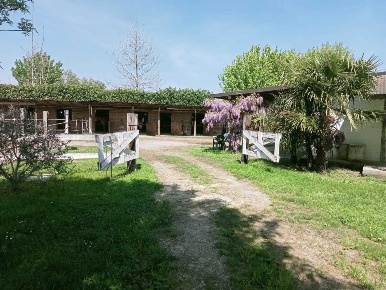 Foto Capannone industriale in Via Oriolo 3, Castelleone Oriolo di 900 m²