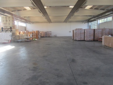 Foto Capannone industriale in Via Stradone di Camigliano, Capannori