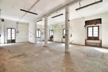 Foto Capannone industriale in Via Santa Maria del Campo 134, Rapallo