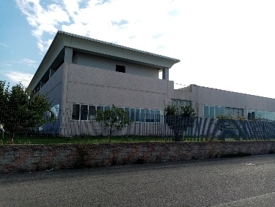 Foto Capannone industriale in Strada di Maratta Alta 61, Terni di 1700 m²