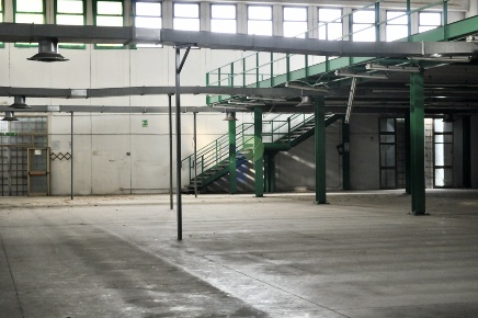Foto Capannone industriale in Via della Padula 11, Livorno di 2000 m²