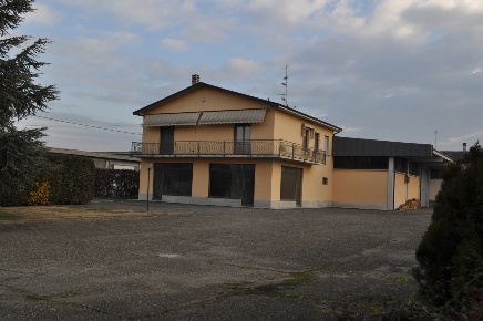 Foto Capannone industriale in Via Provinciale, Sala Baganza Centro