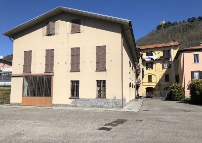 Foto Capannone industriale a Como Camerlata - Rebbio di 1400 m² in vendita