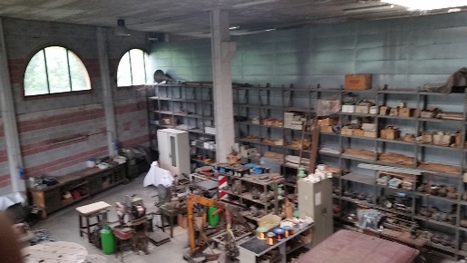 Foto Capannone industriale in Via del Seminario, Lucca di 1200 m²