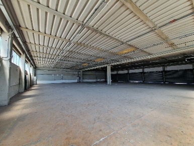 Foto Capannone industriale in Via Angelo Orzali, Lucca Arancio di 1201 m²