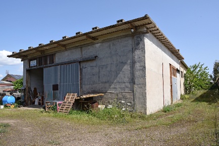 Foto Capannone industriale a Selargius di 667 m² con 3 locali in vendita