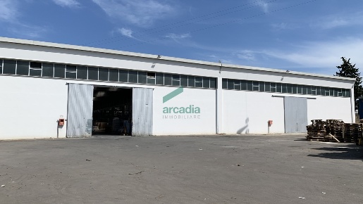 Foto Capannone industriale in SS96 km 11848 115, Modugno di 5300 m²