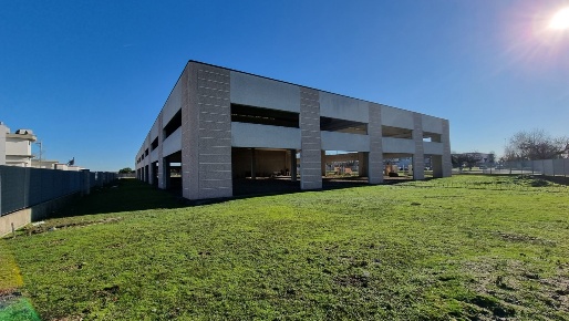 Foto Capannone industriale in Via del Commercio, San Martino in Strada