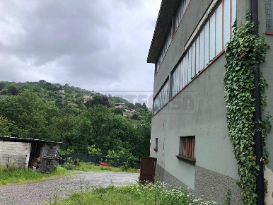 Foto Capannone industriale a Sorisole di 400 m² con 1 locali in affitto