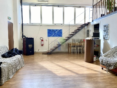 Foto Capannone industriale in via dei Ramai, Livorno La Rosa di 110 m²