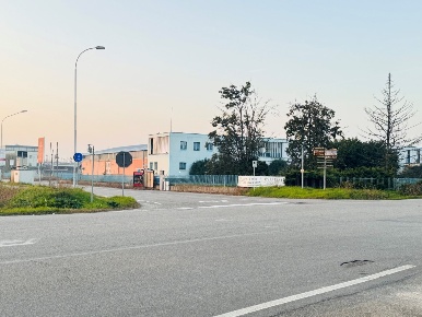 Foto Capannone industriale in Via Saliceto 22, Castel Maggiore di 16000 m²