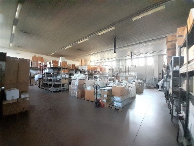 Foto Capannone industriale a Mestrino di 900 m² con 1 locali in vendita
