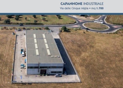 Foto Capannone industriale in Via Delle Cinque Miglia, Anzio di 1800 m²