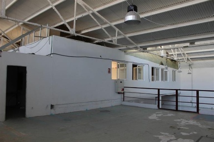 Foto Capannone industriale in Via Tiberina, Capena di 4500 m² con 35 locali