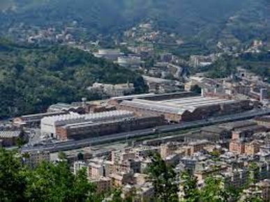 Foto Capannone industriale a Genova Cornigliano di 2000 m² in vendita