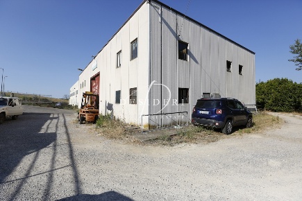 Foto Capannone industriale in Str. Provinciale di Montiano, di 490 m²