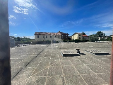 Foto Capannone industriale in VIA CONFALONIERI, Monza di 100 m² in affitto