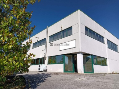 Foto Capannone industriale in via la villa, Fossombrone Ghilardino