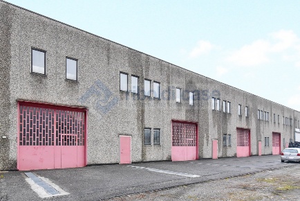 Foto Capannone industriale in VIA CESARE CANTU', Olgiate Molgora di 1080 m²