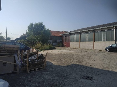 Foto Capannone industriale a Collegno Savonera di 300 m² con 1 locali