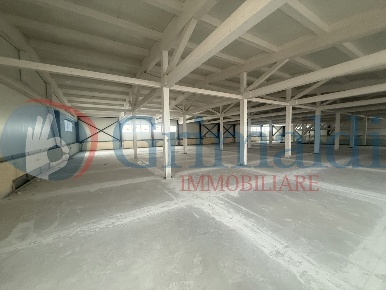 Foto Capannone industriale in Strada statale 114 LocalitÃ  Tremestieri snc,