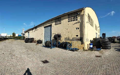 Foto Capannone industriale a Livorno Interporto di 800 m² con 1 locali