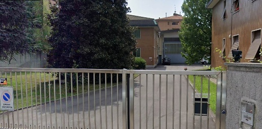 Foto Capannone industriale a Varedo di 1130 m² in vendita