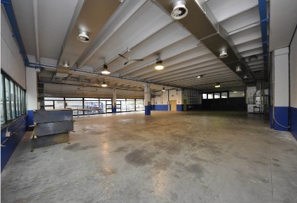 Foto Capannone industriale a Bovisio-Masciago di 1900 m² in vendita