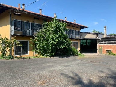 Foto Capannone industriale in via vittorio emanuele  274, Giaveno Centro