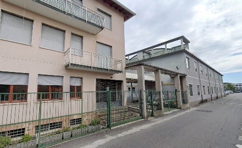 Foto Capannone industriale a Nova Milanese di 2530 m² in vendita