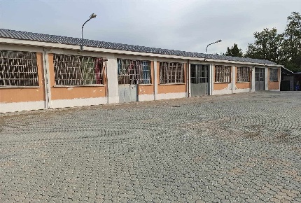Foto Capannone industriale a Novara di 300 m² con 2 locali in affitto