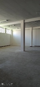 Foto Capannone industriale a Trecate di 780 m² con 2 locali in affitto