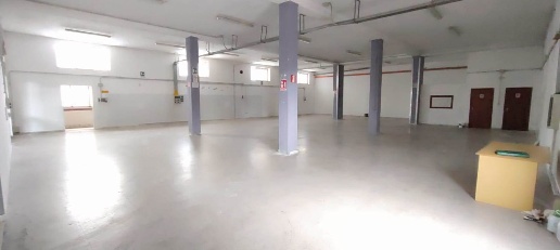 Foto Capannone industriale in Zona industriale, Martina Franca di 400 m²