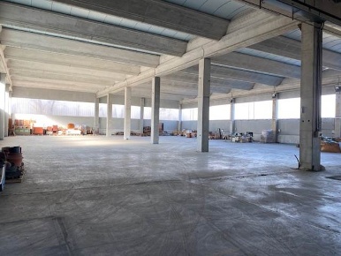 Foto Capannone industriale a Triuggio Tregasio di 5500 m² in affitto