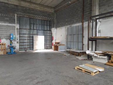 Foto Capannone industriale a Ventimiglia Centro Città di 1300 m² in vendita