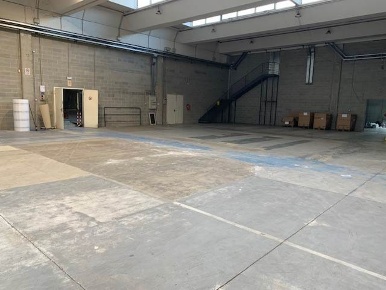 Foto Capannone industriale a Villasanta di 3030 m² in vendita