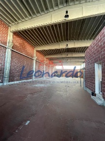 Foto Capannone industriale a Piacenza Le Mose - Caorsana di 600 m²