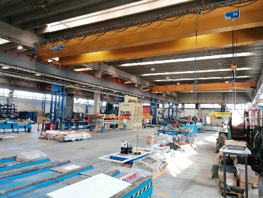 Foto Capannone industriale a Aicurzio Centro di 3480 m² in vendita