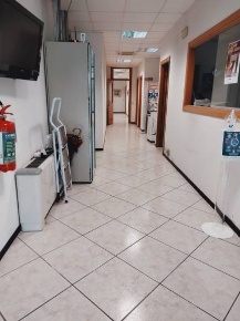 Foto Capannone industriale a Martinsicuro Centro di 627 m² con 14 locali
