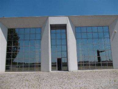 Foto Capannone industriale a Romentino di 1700 m² in vendita